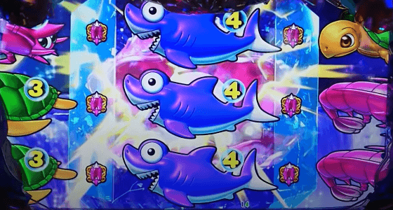 大当たりしそうな時は4図柄以外のリーチを願おう!